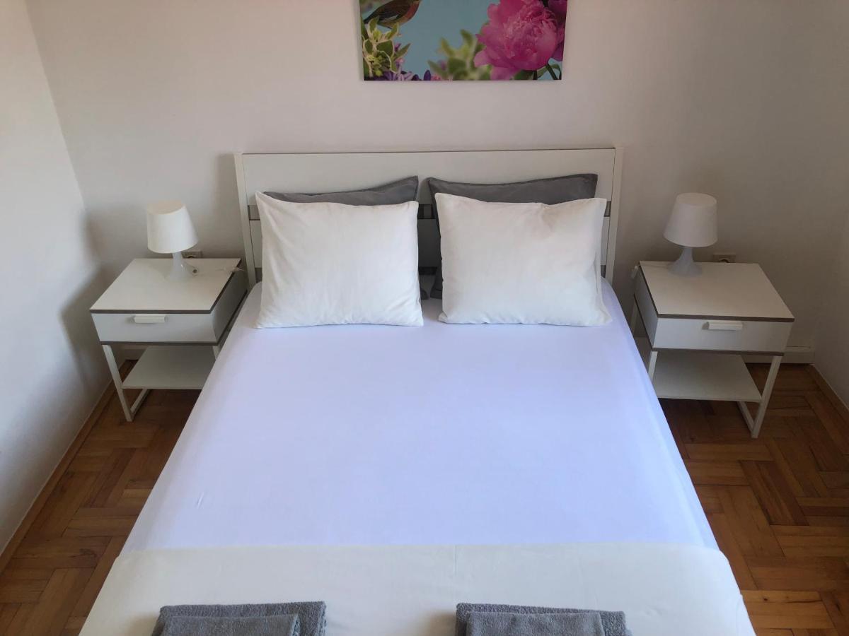 Guest House Marta Ровинь Экстерьер фото