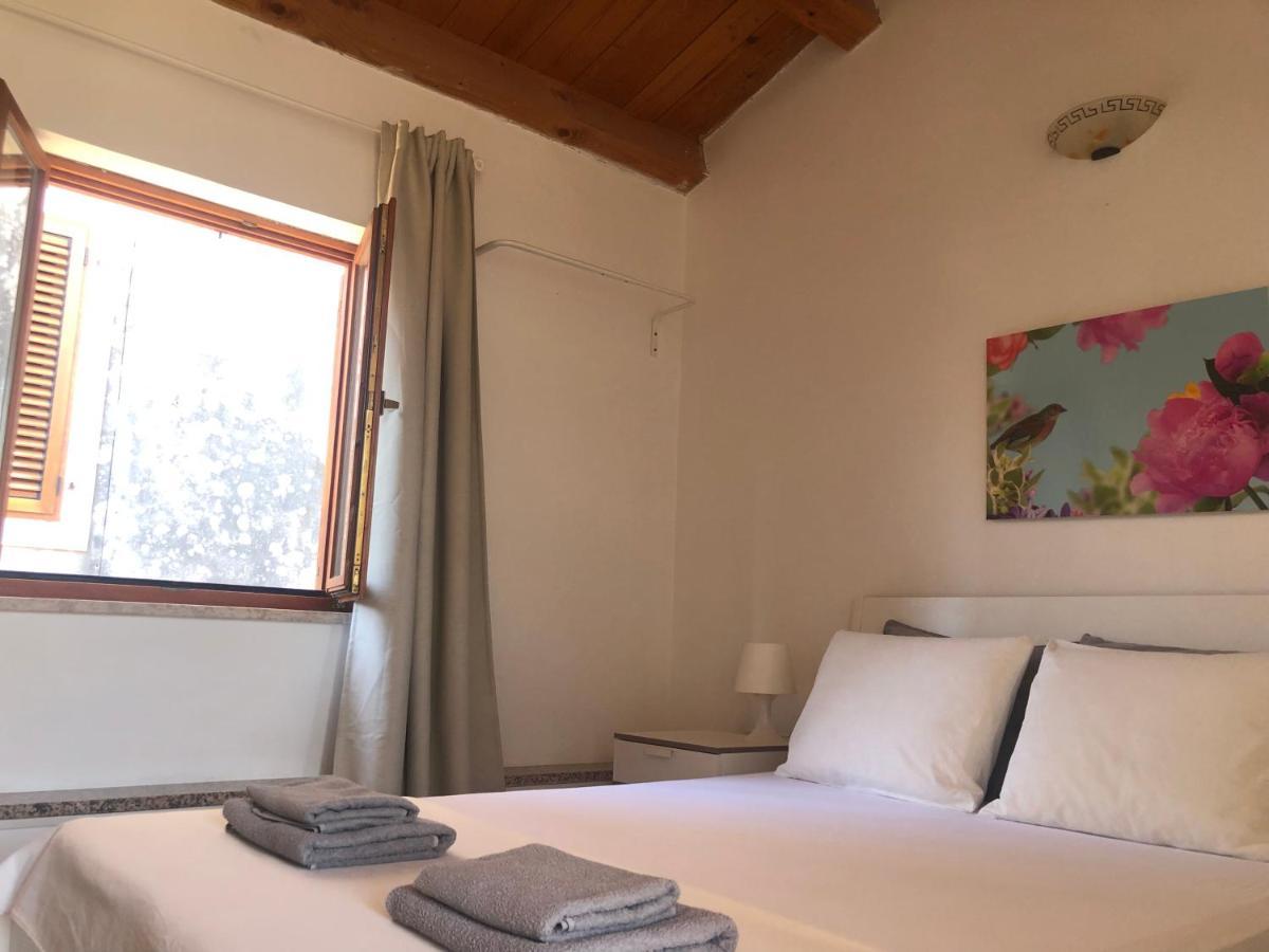 Guest House Marta Ровинь Экстерьер фото