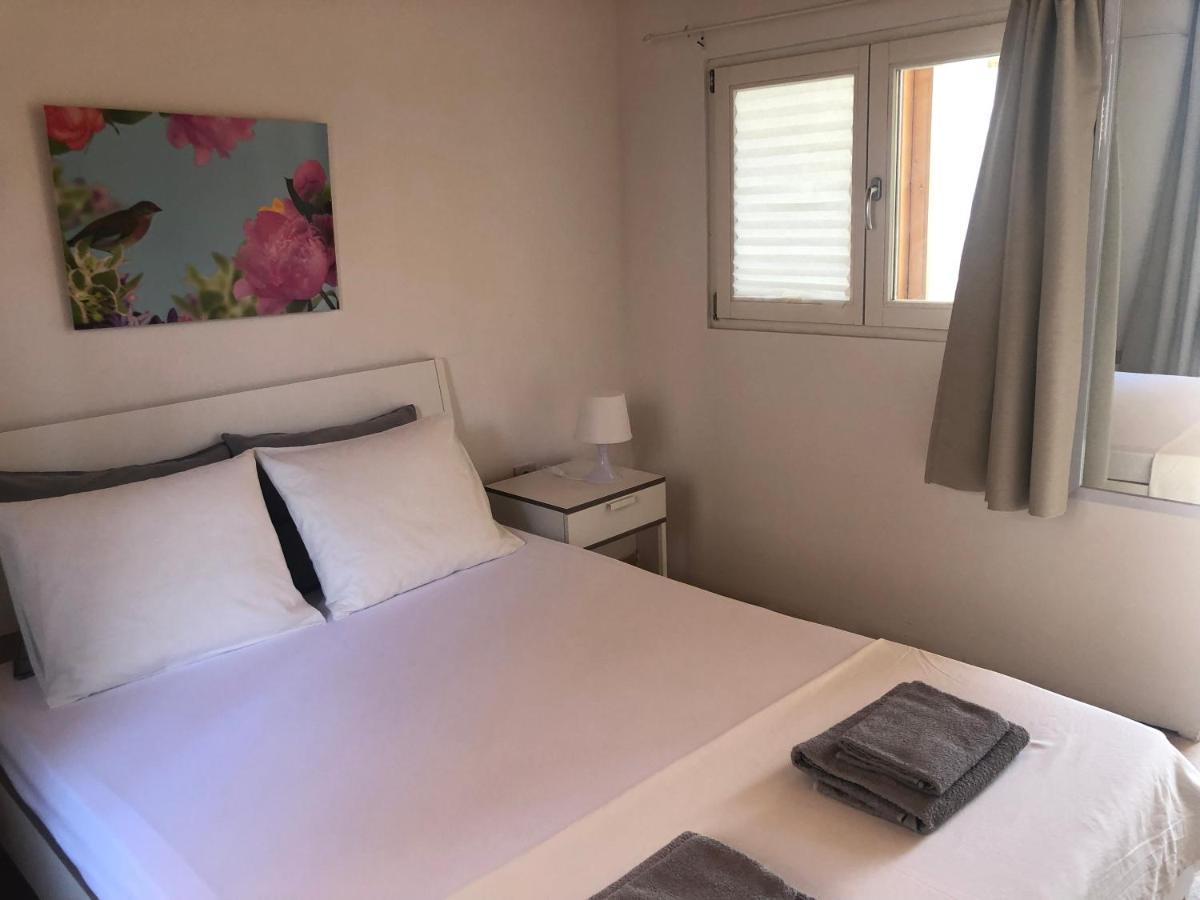 Guest House Marta Ровинь Экстерьер фото