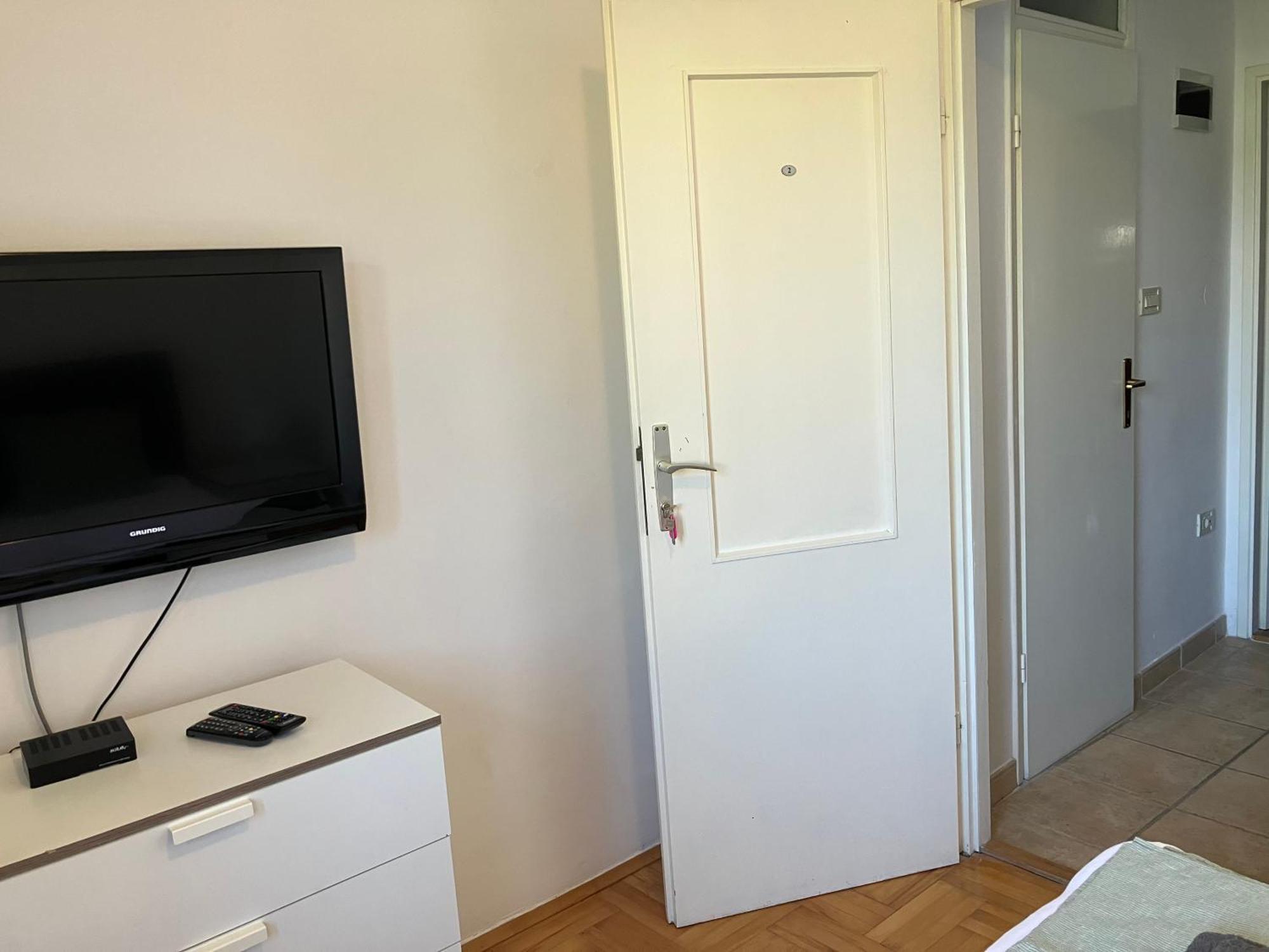 Guest House Marta Ровинь Экстерьер фото