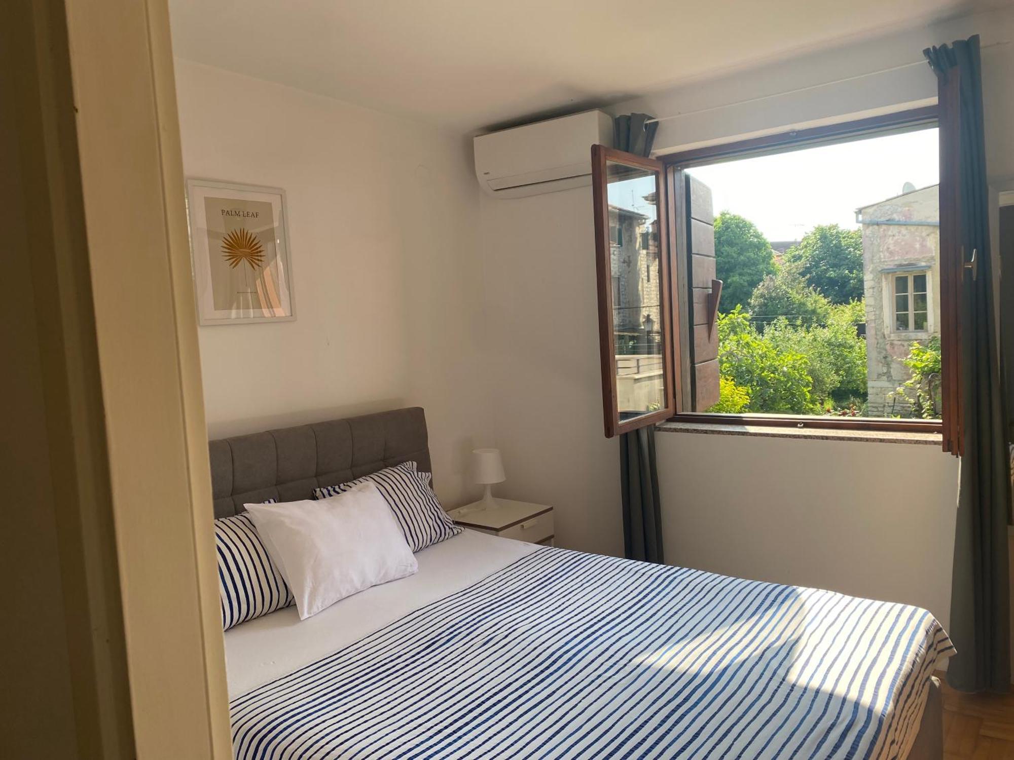 Guest House Marta Ровинь Экстерьер фото