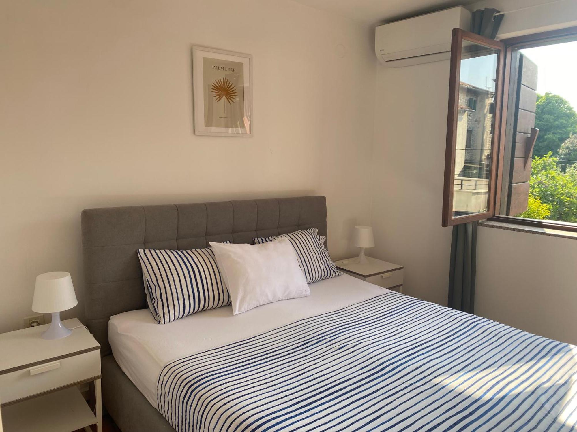 Guest House Marta Ровинь Экстерьер фото