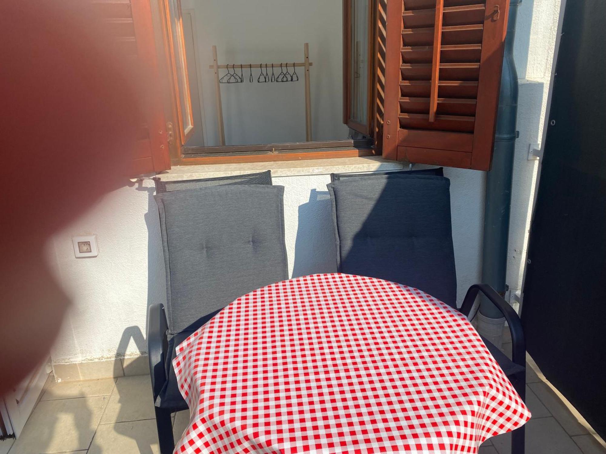 Guest House Marta Ровинь Экстерьер фото